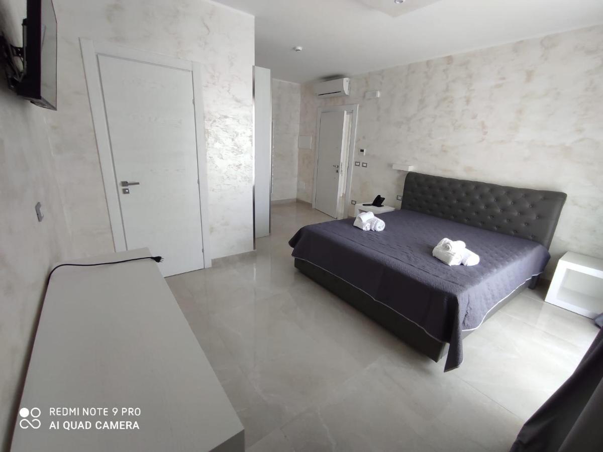 Hotel Paladini Porto Cesareo Exterior foto