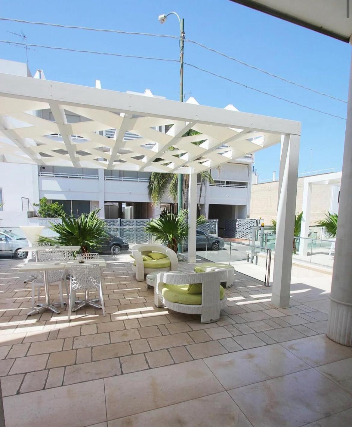Hotel Paladini Porto Cesareo Exterior foto